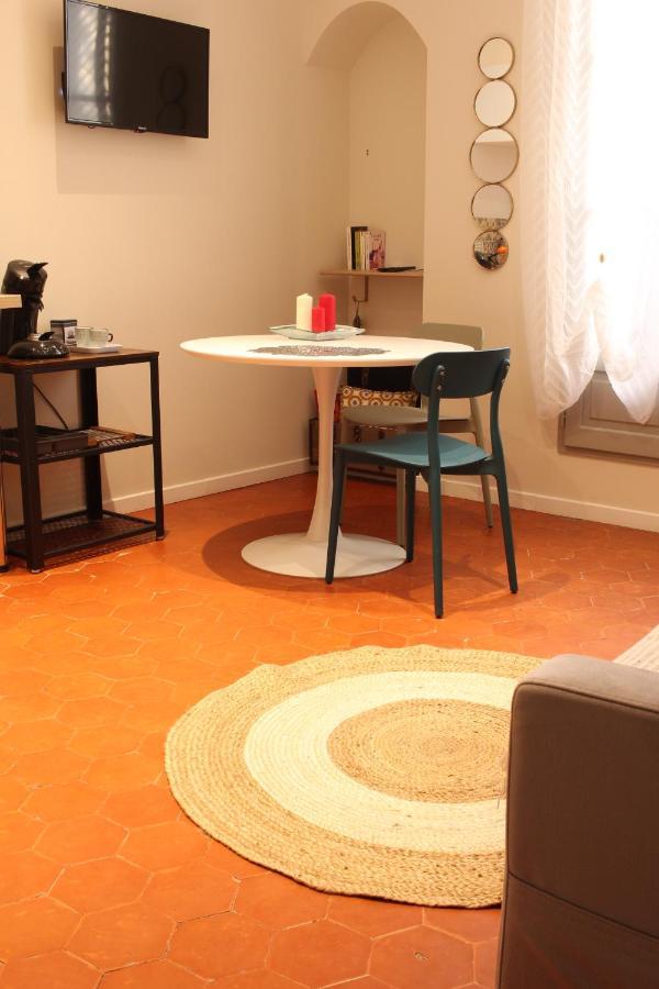 Apartamento Chez Marie Louise Pézenas Exterior foto